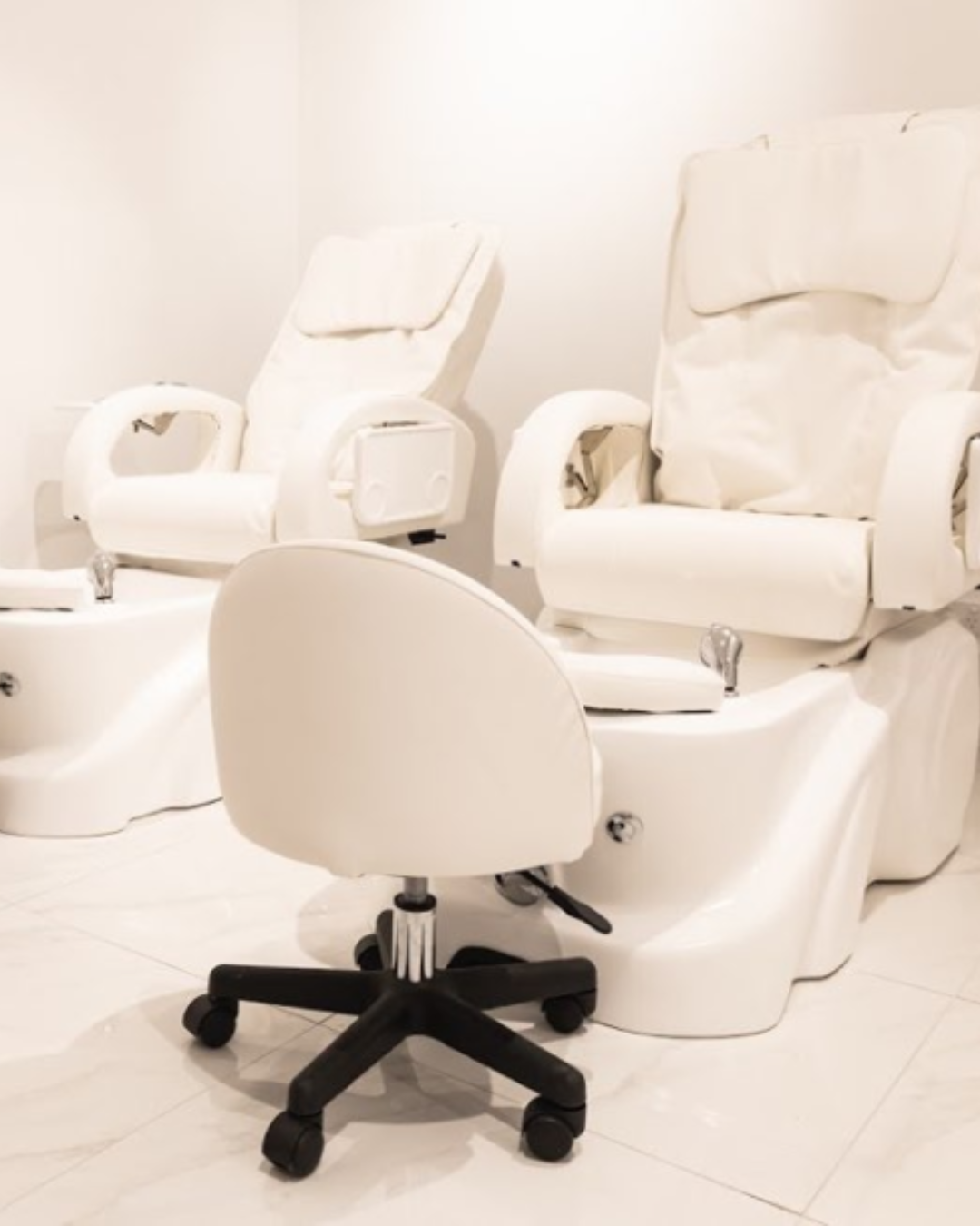 A Hand Spa and Spa Pedicure at Beauty Fairy in Melbourne